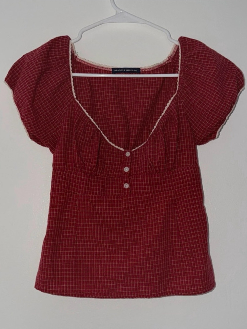 Brandy Melville white & red checkered blouse with white trim #checkered #preppy